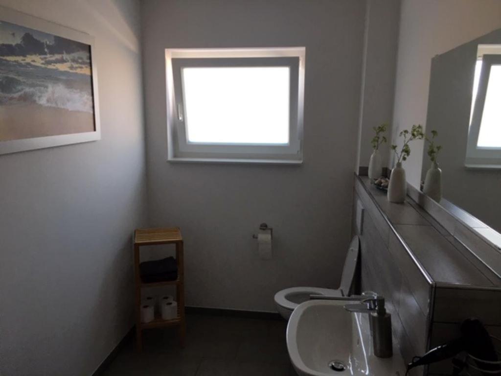 Gaeste Und Messezimmer Adelheidsdorf Exteriör bild